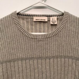 Fitted DKNY men’s lightweight cotton sweater Large